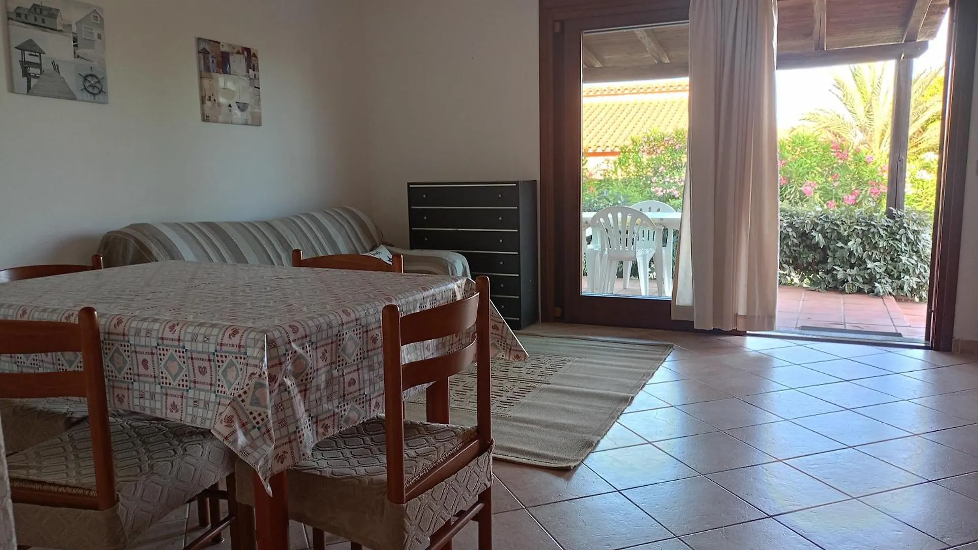 San Teodoro Graziosa Casa Vacanza Con Parcheggio Privato イタリア